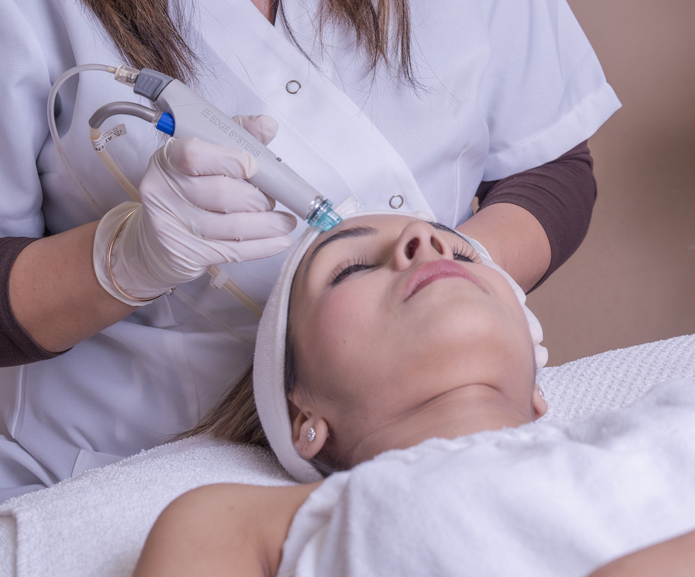 intro-hydrafacial-img