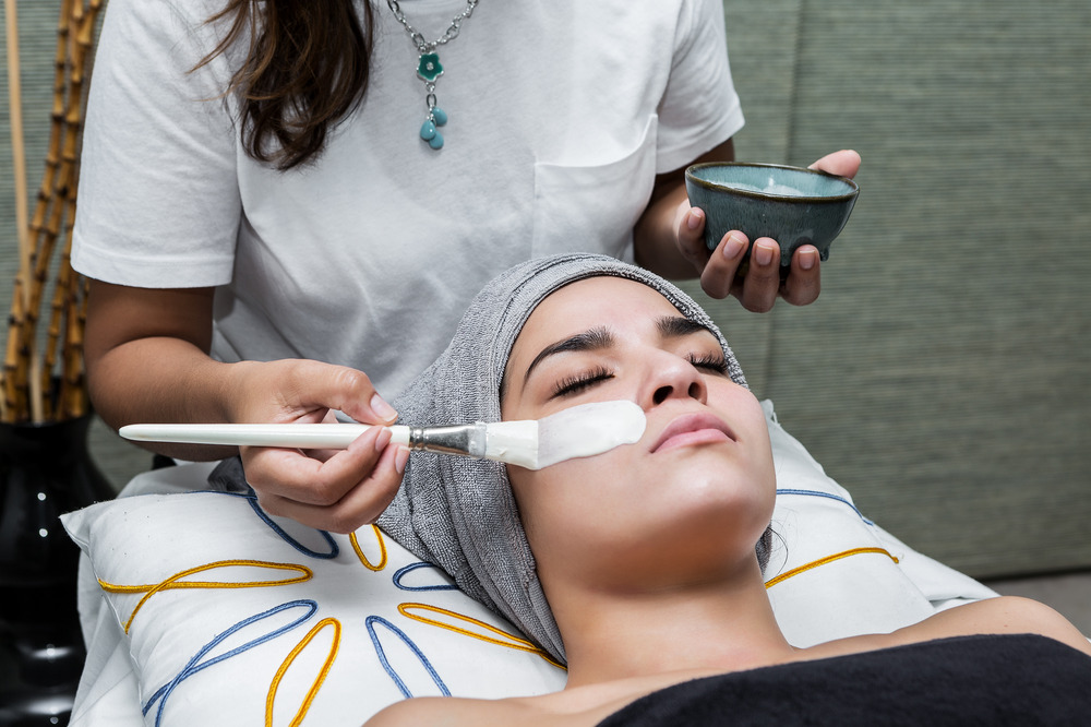 what-is-classic-facial-img